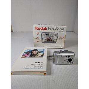 Kodak Easyshare CX7430 4 MP Digital Camera with 3x Optical Zoom *For‎ Parts*